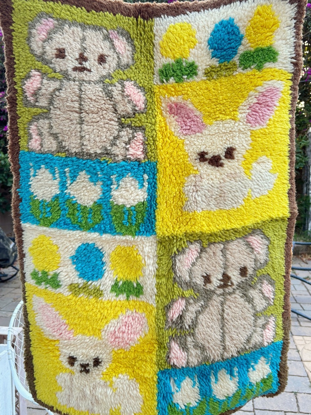 Vintage Latch Hook Bears Bunnies Floral Rug Nursery Wall Hanging 25” X 36”